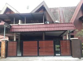 D Santai Homestay, hytte i Kuala Terengganu