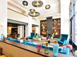Hôtel La Villa Port d'Antibes & Spa, hotel v destinácii Antibes