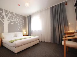 Garden Eco Design Hotel, Hotel in Odessa