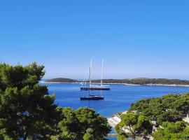 Villa Malisko, hotel perto de Church of the Holy Spirit Hvar, Hvar