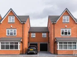 Birmingham Estate - Contractor & Group Accommodation - Secure Parking