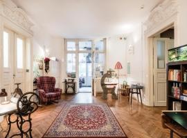 Baroque Hostel & Coworking, hotel in Budapest