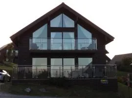 Peaceful relaxing home with leisure