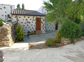 CASA RURAL "LOS CASARES", hotel din Nerpio