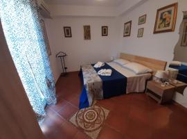 A DUE PASSI...., bed & breakfast a Mazzeo