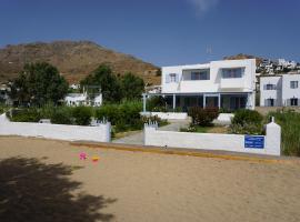 Galazio Seaside Apartments, Ferienwohnung in Livadakia