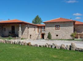 Casa Rural Rectoral Santa Baia, country house in Boimorto