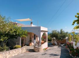 Elia's House Traditional & Cozy by 8essentially, hotel in Kalyves