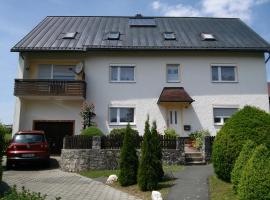 Ferienwohnung Heike Greiner, hotel v destinaci Bischofsgrün