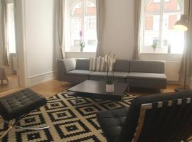 Next to New Harbor / 3 BR & 2 Bath Rooms, hotel near Christiania, Copenhagen