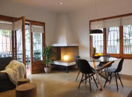 Entre Pinos P1 Beach Apartment, hotel em Torredembarra