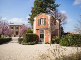 La Casina, дом для отпуска в городе Casteggio