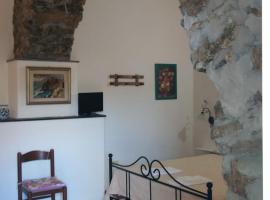 Appartamento Il Girasole, hotel v destinaci Montale