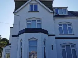 Coombe Lodge Holiday Flats
