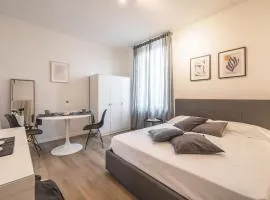 Emilia Suite Essence