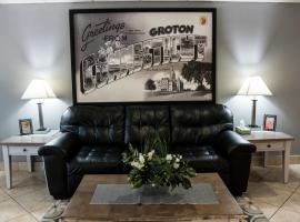 Super 8 by Wyndham Groton, hotell i Groton