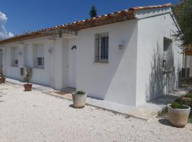 Le coin des Oliviers, hotel com estacionamento em Puget-sur Argens