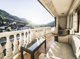 Apartments Villa Venezia Luxury, hôtel de luxe à Ortisei