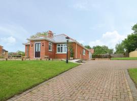 Waverley, holiday home in Spilsby