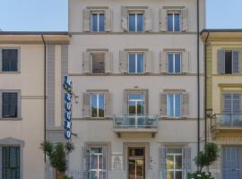 Hotel Sogno, hotel en Viareggio