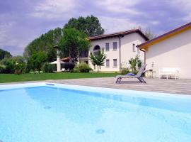 Pool & Garden Villa Lelia, hotel med parkering i Mirano