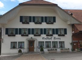 Hotel Gasthof Kreuz, hotel v destinaci Welschenrohr
