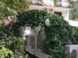 Pansion Mimoza、ヘルツェグ・ノヴィのB&B