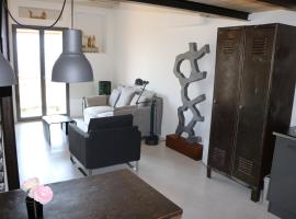 La Suite de la Maison du Village, apartment in Gassin