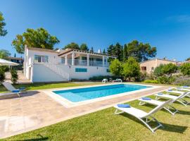 Villa Son Granada by Interhome, hotel di Cala Blava