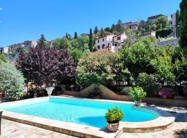 Villamena, hotel in Spello