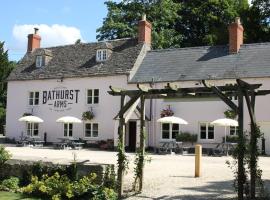 The Bathurst Arms, hotel en Cirencester