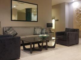 Hotel San Marcos Express、クリアカンのホテル