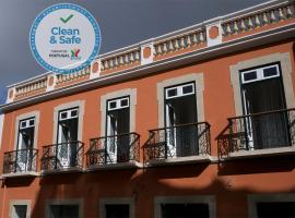 Cacilhas Guest Apartments, hotell i Almada