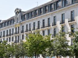 Le Grand Hotel, hotell i Tours