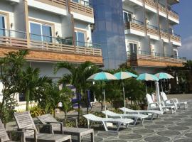 Viesnīca EM Royalle Hotel & Beach Resort pilsētā Sanhuana