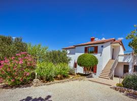 Holiday Home Kate by Interhome, hotel v destinaci Obrovac