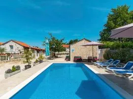 Holiday Home Glavica by Interhome