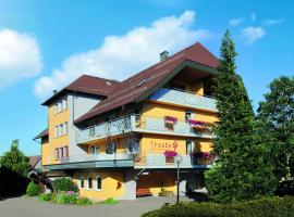 Hotel Traube Lossburg, hotel u gradu Losburg