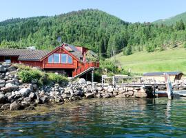 Holiday Home Tussviki - FJS020 by Interhome, hotell i Balestrand