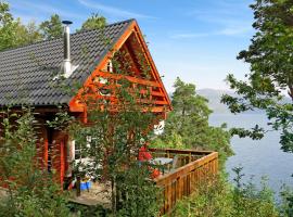 Holiday Home Jette - FJS115 by Interhome, hotel with parking in Balestrand