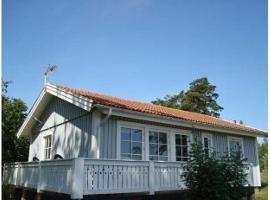 By the Baltic sea, 2 bedrooms, cabaña o casa de campo en Karlskrona