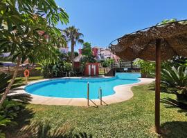 Apartamento Hierro 9 Golf, hotel en Caleta de Vélez