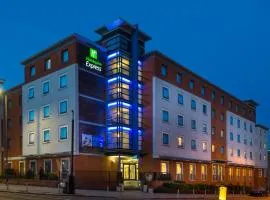 Holiday Inn Express Stevenage, an IHG Hotel