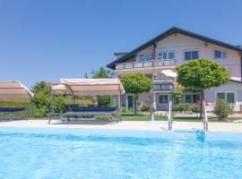 Apartments Jernej am Turnersee, hotel v destinaci Sankt Kanzian