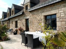 Entre terre et mer, Hotel am Strand in Ploemeur