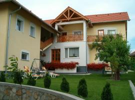 Mad&aacute;ch Apartman