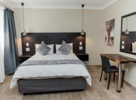 Casa Leitao Lodge, B&B in Phalaborwa