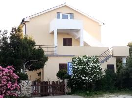 Apartments Božito, viešbutis mieste Nin