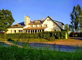 Poddasze – hotel w mieście Zblewo