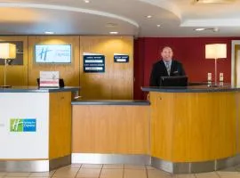 Holiday Inn Express Swansea East by IHG